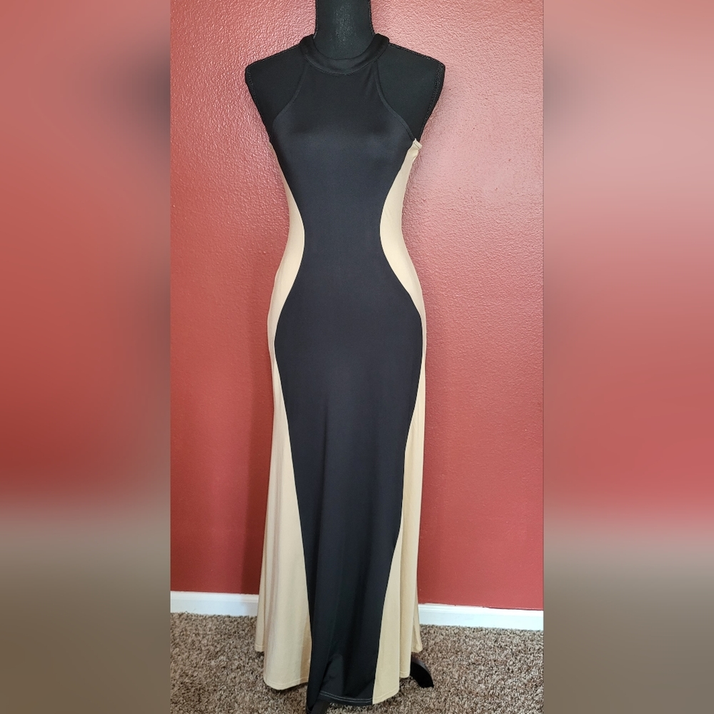 NWT Sleek Full Length Maxi from Anni Coco